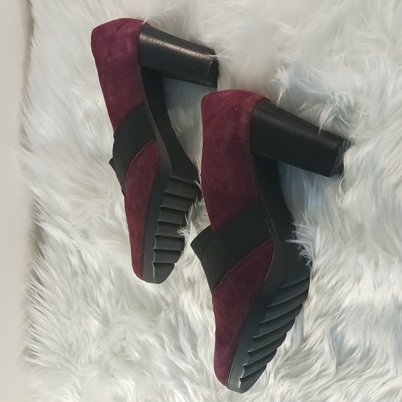 Women's Suede Maroon/Black Size 11W Bella-Vita heels - Picture 4 of 9